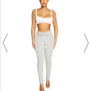 NWT naked wardrobe v-ery smooth leggings